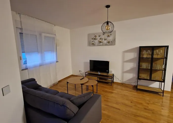 With Panoramic View *